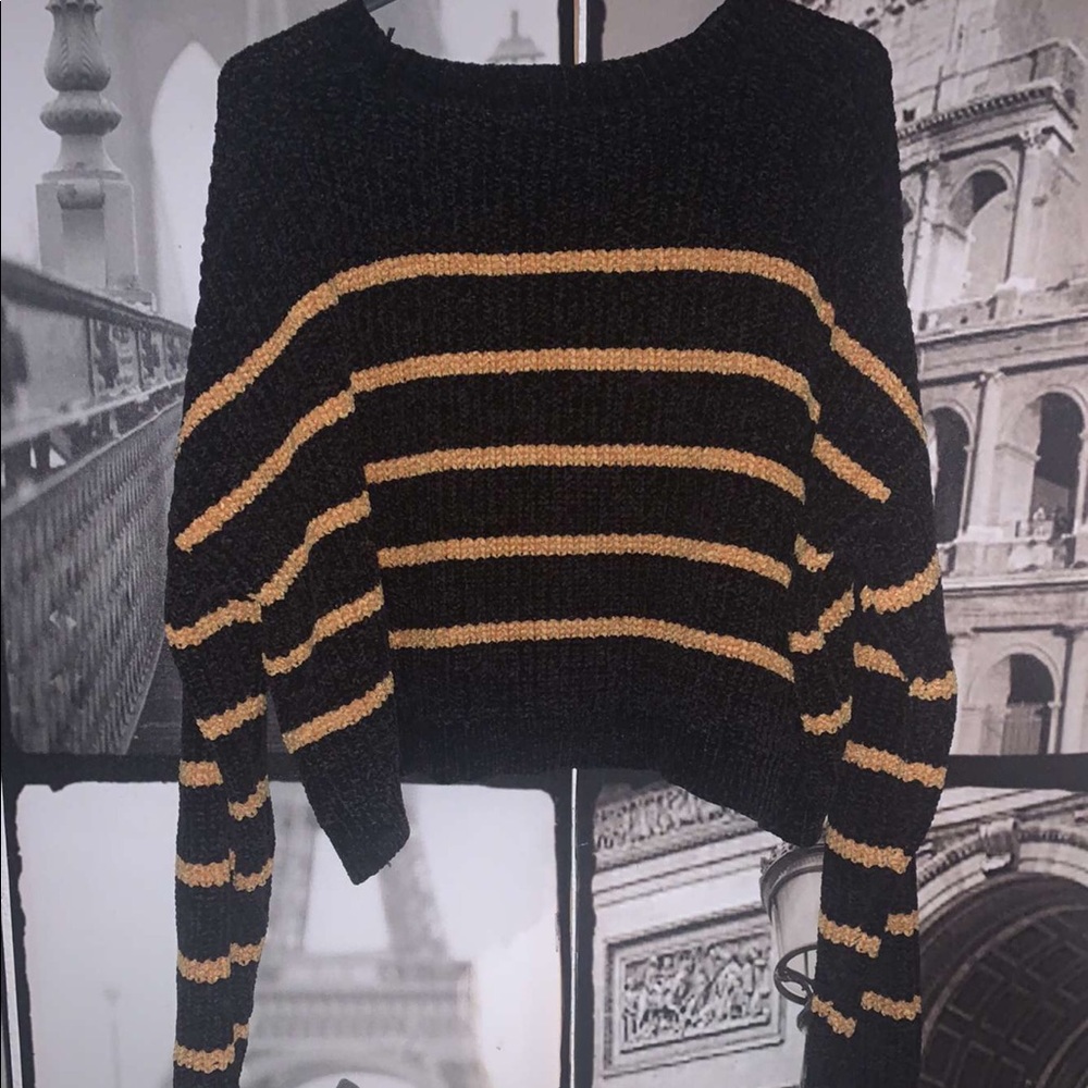Forever 21 sweater